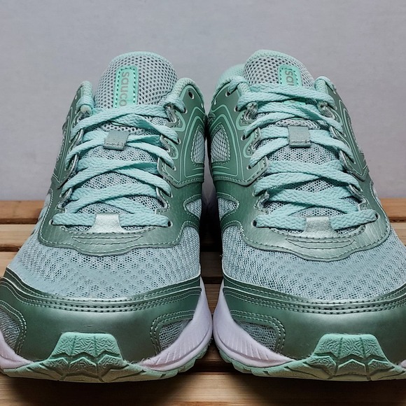 Saucony Light Green Athletic Shoes - Picture 5 of 12